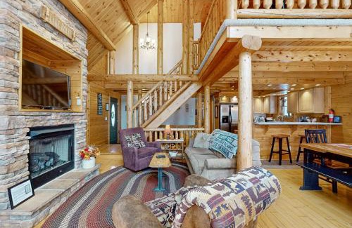McHenry House | 5 Little Acorns