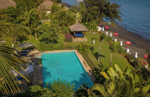 Dencarik Villa | 5 * Lovina Beachfront pool villa Free Dolphin Tour