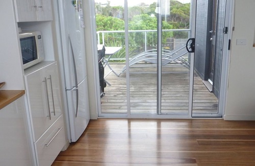 Smiths Beach House | 5 Marlin Street, Smiths Beach - Walking distance to beach