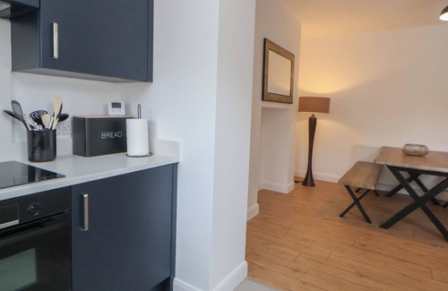 Flint Cottage | 5 MARSH LANE, pet friendly, with open fire in Flint