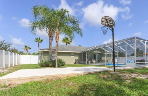 Sebring House | 5 Mi to Highlands Hammock Oasis with Heated Pool!