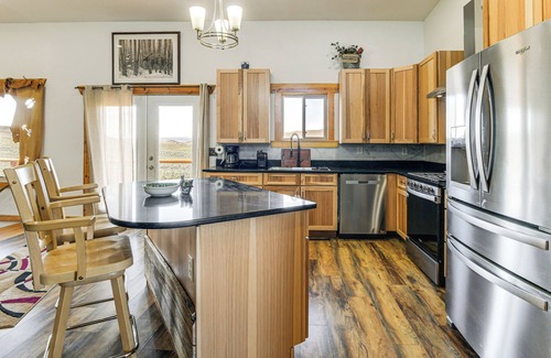 Pinedale House | 5 Mi to Lake: Secluded Pinedale Retreat w/Sauna!