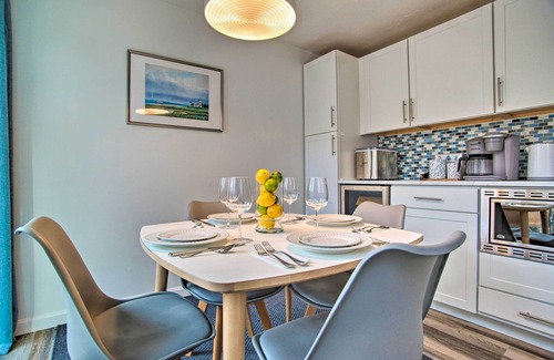 Mews Village Condo | 5 Mi to Mashpee Commons: Coastal Mashpee Condo