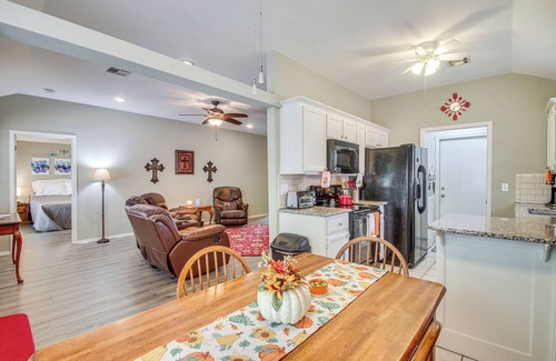 Norman House | 5 Mi to University of Oklahoma: Home w/Patio!