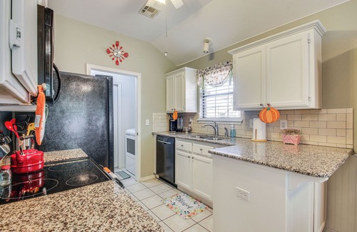Norman House | 5 Mi to University of Oklahoma: Home w/Patio!