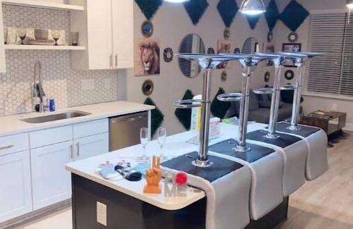 Eastside Condo | 5 min from downtown Savannah