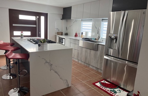 Pitahaya Apartment | 5 min from the beach, EL YUNKE FOREST,20 MIN RIDE TO TH BOAT TO CULEBRA ISLAND.