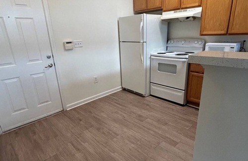 Charlotte Apartment | 5 min from UNCC 1Bedroom/1 Bath Free parking, close to Light Rail and Uptown