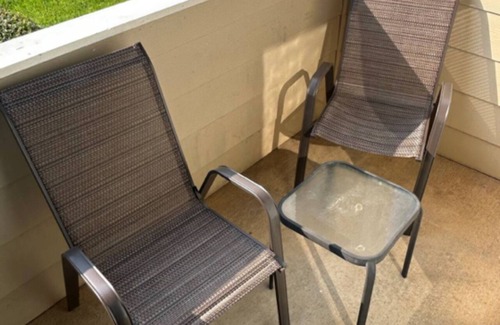 Charlotte Apartment | 5 min from UNCC 1Bedroom/1 Bath Free parking, close to Light Rail and Uptown