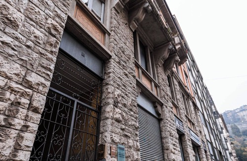 Citta Bassa Apartment | [5 min from upper town] Vintage and elegant apartment
