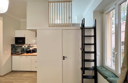 Cap d'Ail Apartment | 5 min to Beach – 15 min to Monaco Grand Prix- Cozy Studio with Mezzanine