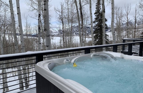 Telluride House | 5 min to lifts - Hot Tub - Free Car -Mountain Views - Privacy
