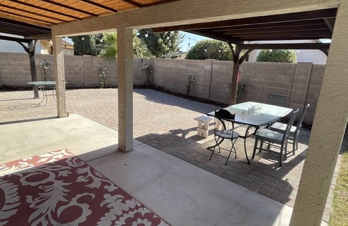 La Buena Vida House | 5 mins from State Farm Stadium