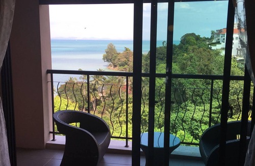 Tanjung Bungah Condo | 5 mins to batu ferringhi beach family condo with great view