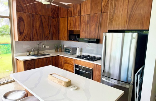 Marbella House | 5 Mins to the Beach! 🏝️ Gated Community, Private Pool, Ocean & Mountain Views!