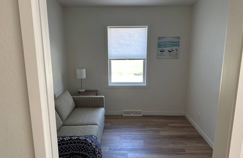 Jacksonport House | 5 minute walk to sand beach & restaurants, sleeps 8, 1.5 acres, in Jacksonport