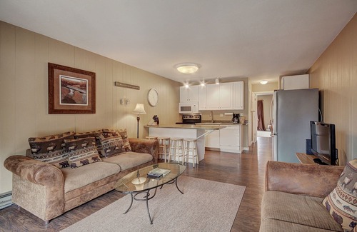 Mountain House Condo | 5 Minute Walk to the Lifts/Pool and Hot Tub Access/Private Patio