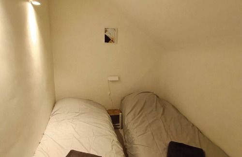 Sint-Andries Apartment | 5 Minuten van de Groenplaats, Goed Gelegen Modern en Uniek