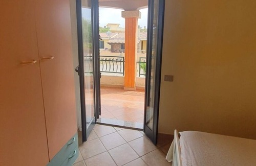 Iscra e Voes Apartment | 5 minutes from the sea, sa petra ruja beach, apartment in villa