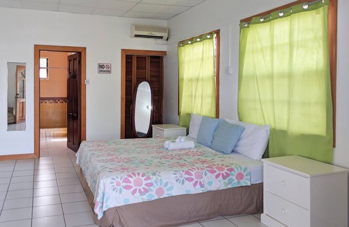 Vieux Fort Bed & Breakfast | 5 Minutes from the Airport Room for 2 with Dining on Site