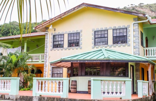 Vieux Fort Bed & Breakfast | 5 Minutes from the Airport Room for 2 with Dining on Site