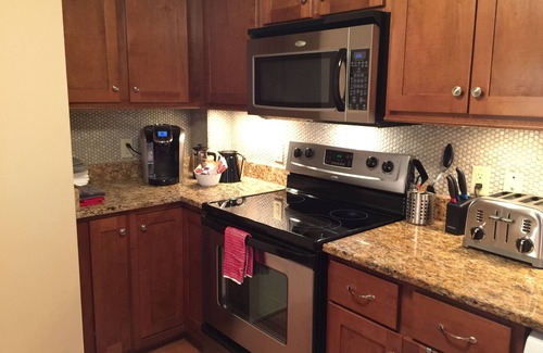 Central Oklahoma City Apartment | 5 minutes from Zoo, Museums, conventions Thunder basketball in Midtown Landmark