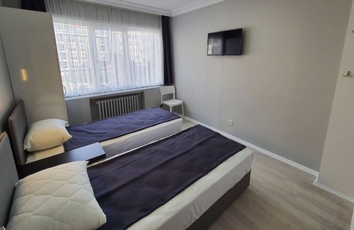Bahcelievler Apartment | 5 minutes subway,metrobus,hospitals,shopping malls