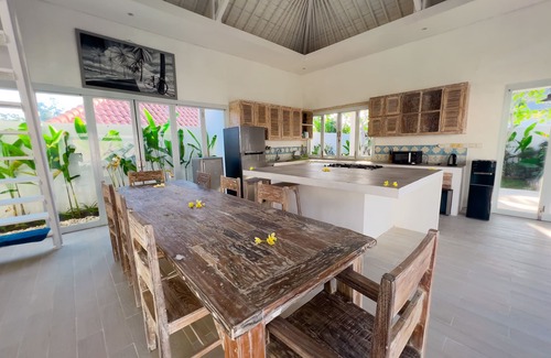 Pecatu Villa | 5 minutes to bingin beach & padang padang beach!