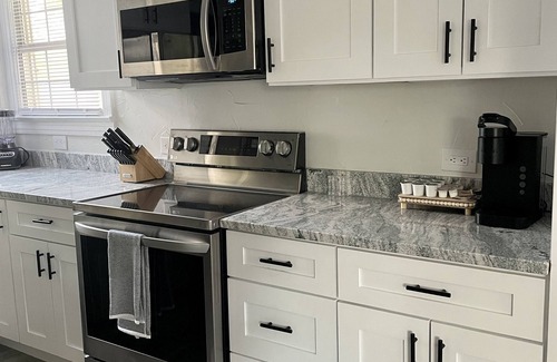 Arlington Heights House | 5 Minutes to Dickies Arena - Modern Renovated 2 Bedroom Home Plus Gameroom!