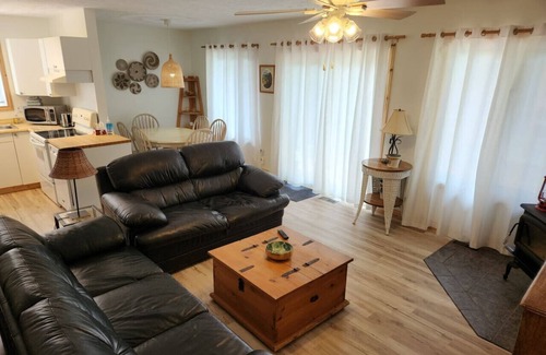 Tobermory Cottage | 5 minutes to downtown Tobermory
