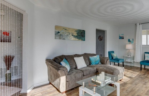 Portsmouth House | 5 MINUTES TO NEW CASINO 30 MINUTES OCEANFRONT