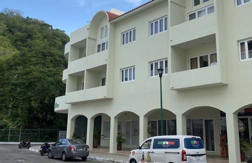 Santa Maria Huatulco Apartment | 5 minutes to the BEACH ! Family-sized condo