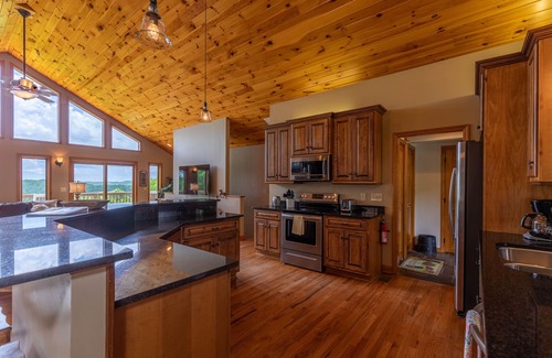 Blowing Rock Cabin | 5 O'Clock Somewhere - Between Boone & Blowing Rock, has hot tub, pool table and great views!