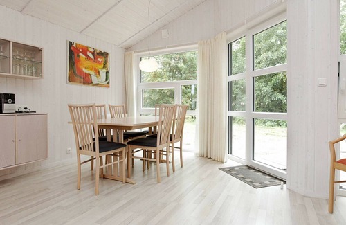 Lensterstrand House | 5 person holiday home in GROEMITZ
