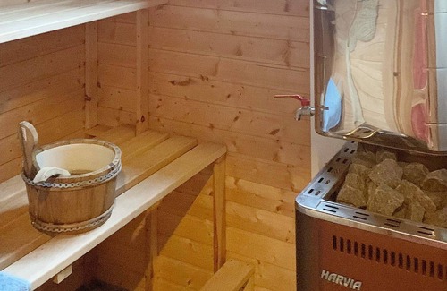 Kvalsund House | 5 person holiday home in Kokelv