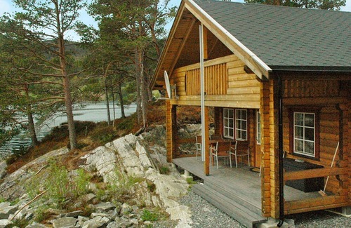 Halsa Municipality House | 5 person holiday home in VÅGLAND
