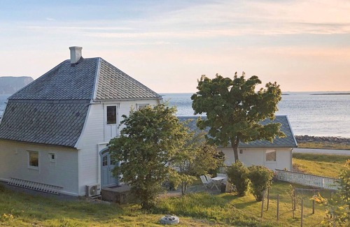 Florø House | 5 person holiday home in Svelgen-By Traum
