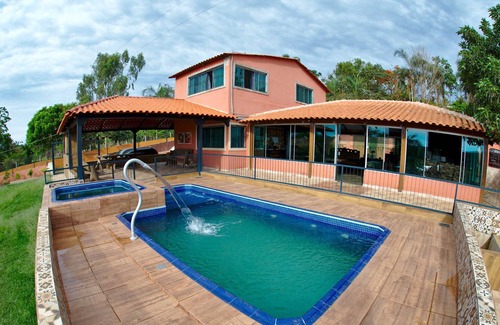 Santo Antonio do Descoberto Cottage | 5-suite ranch with pool, spa, and spectacular view of Corumbá Lake IV