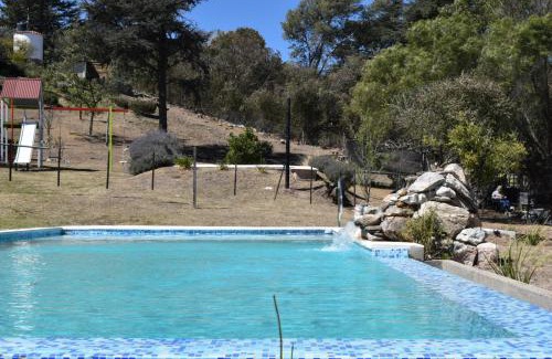 La Falda House | 5 Senderos