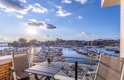 Muritz Apartment | 5-star Hafenperle vacation apartment in the Hafenresidenz with balcony