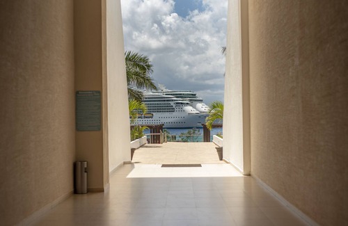 Cozumel Condo | 5 Star Luxury Condo with Awesome Ocean View!