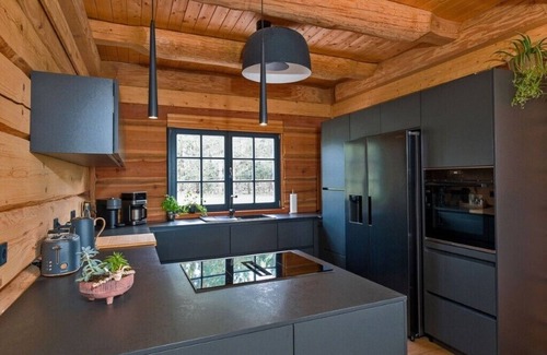 Grobern Ski Chalet | 5-star luxury log cabin at the Gröbern lakeside resort