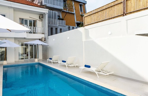 Dewi Sri Villa | 5 Star Luxury Minimalist Villa White Angel in Seminyak