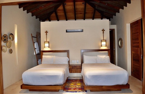 Barra de Colotepec House | 5 star resort with ocean views from every corner of the house and a 25 yard pool