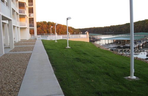 Osage Beach Condo | 5-Star Reviews, Indoor-Outdoor Pools, Newly Updated, Elevators, Walk-In Level