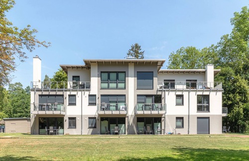 Krakow am See Apartment | 5 star vacation apartment with balcony on Lake Krakow