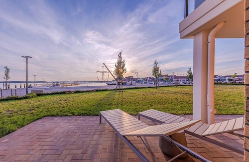 Muritz Apartment | 5-star vacation apartment "Am Lütten Meer" in the harbor residence Waren