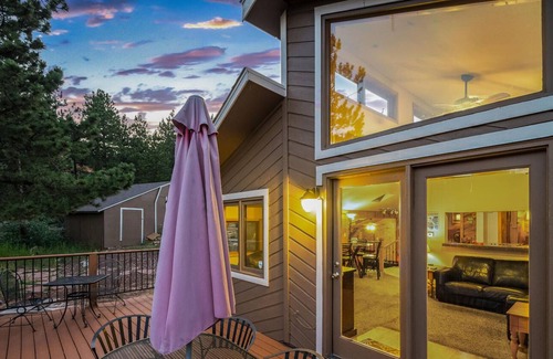 Coal Creek Cabin | 5 Star Western Cabin Golden, Boulder, Nederland, Skiing, Newly updated
