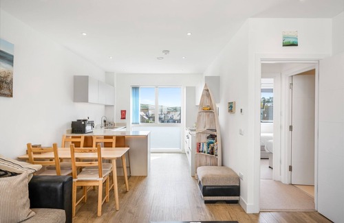 Perranporth House | 5 The Dunes - a house that sleeps 4 guests in 2 bedrooms