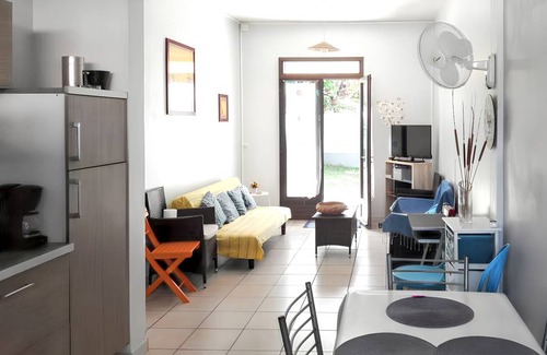 Etang Sale Les Bains House | 50 m² House ∙ 2 bedrooms ∙ 5 guests